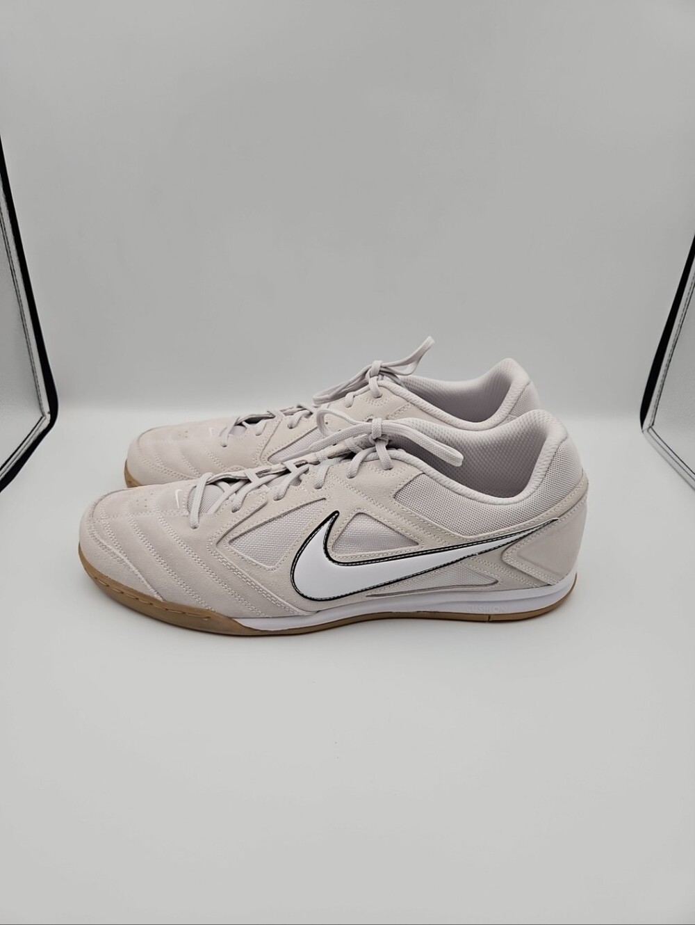 Nike Men's Light Beige White Athletic Shoes